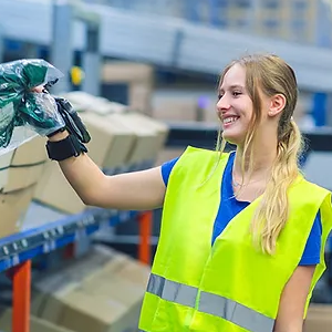 работа в Польше на складе одежды